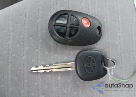 2018 Toyota Sienna Le 8 Passenger из США, поврежденный, VIN 5TDKZ3DC5JS942080